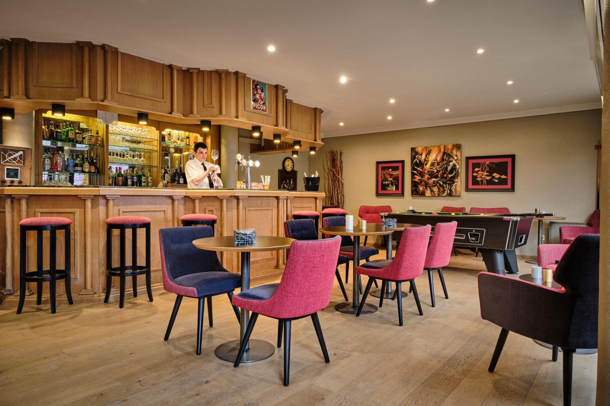 Hotel Restaurant Crystal Ерщайн Екстериор снимка