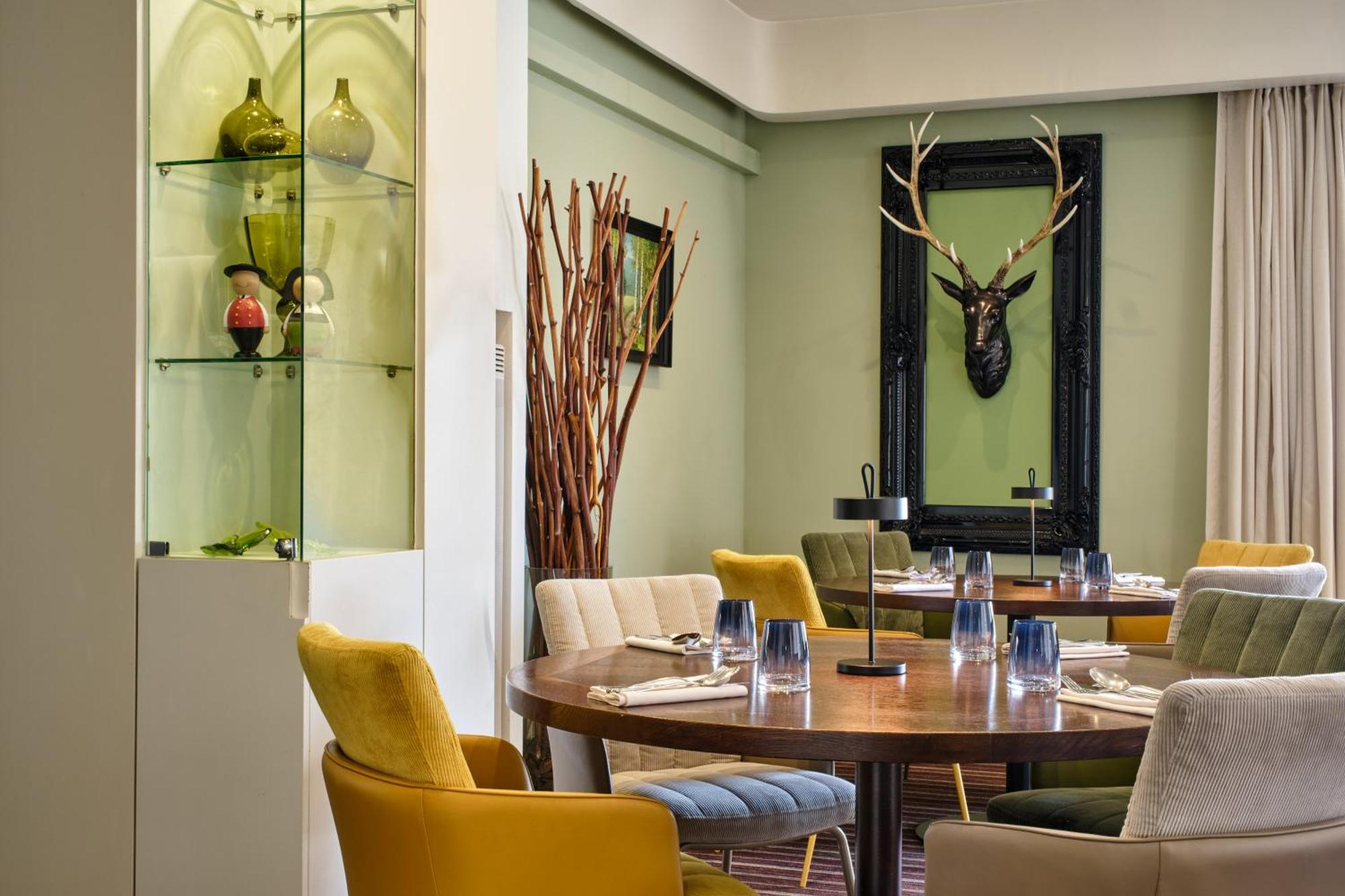 Hotel Restaurant Crystal Ерщайн Екстериор снимка