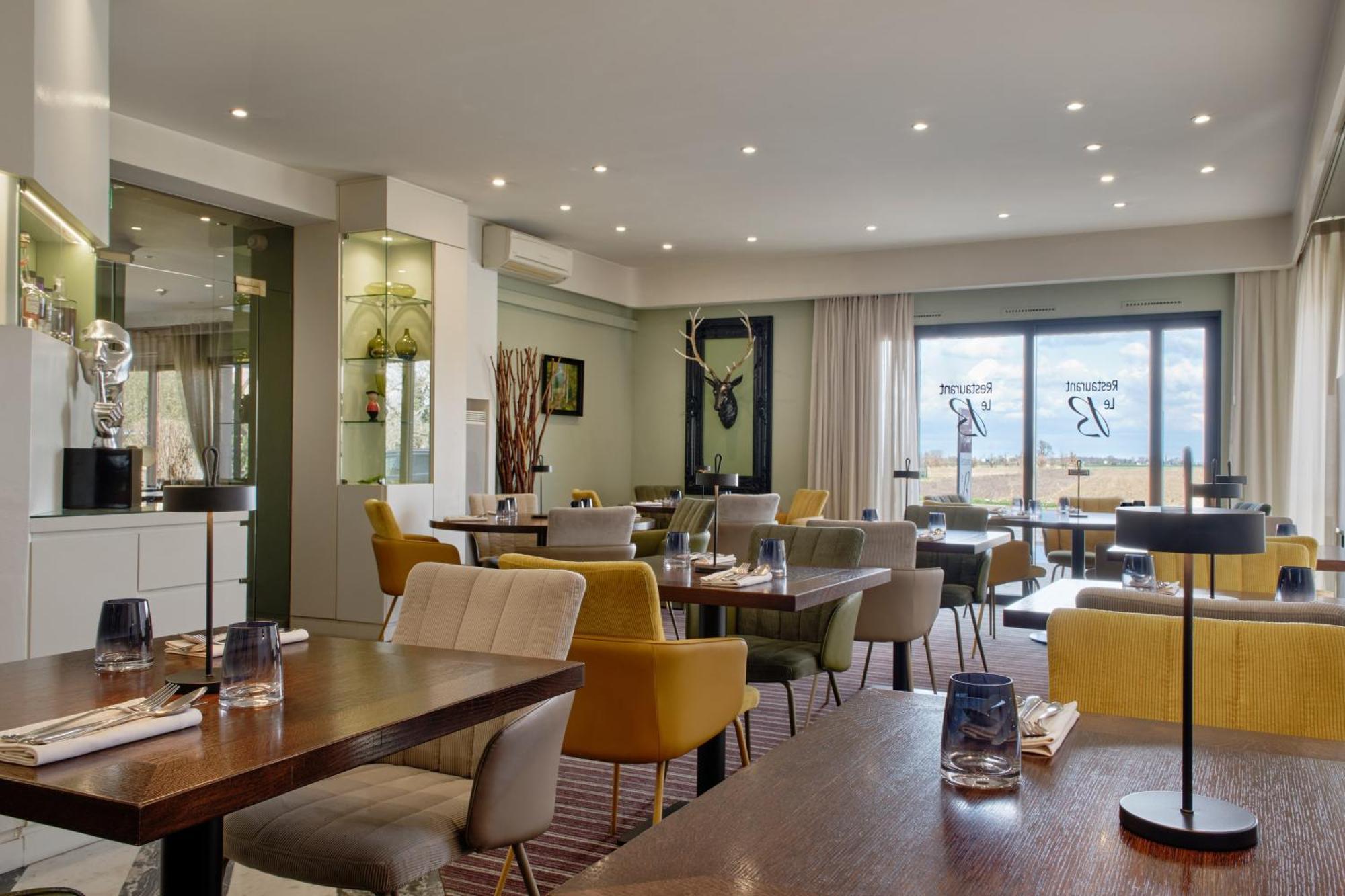 Hotel Restaurant Crystal Ерщайн Екстериор снимка